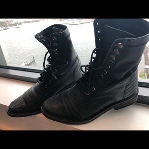 VGU- Free People combat boots 🍂🤘